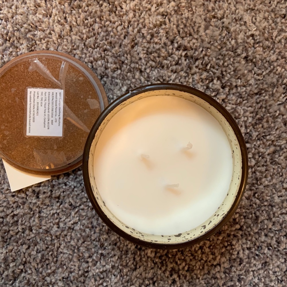 3 wick candle - Picture 3 of 4